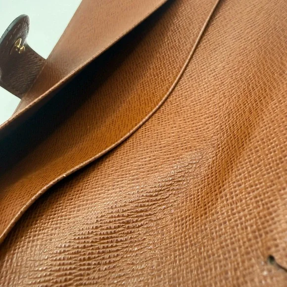 Louis Vuitton Wallet - Picture 7 of 15